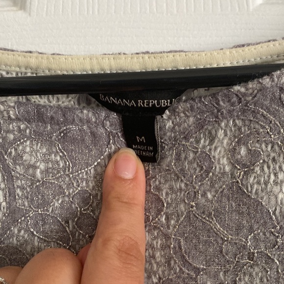 Banana Republic metallic bonded lace top M - Picture 4 of 7